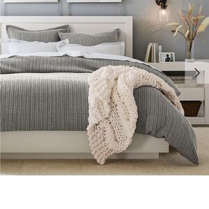 Pottery Barn Gray Honeycomb Cotton Duvet Cover, like new